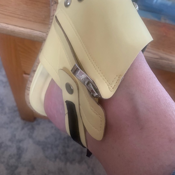 These shoes are so comfortable. Soft yellow. Cork lining- very gently used. - Picture 3 of 6